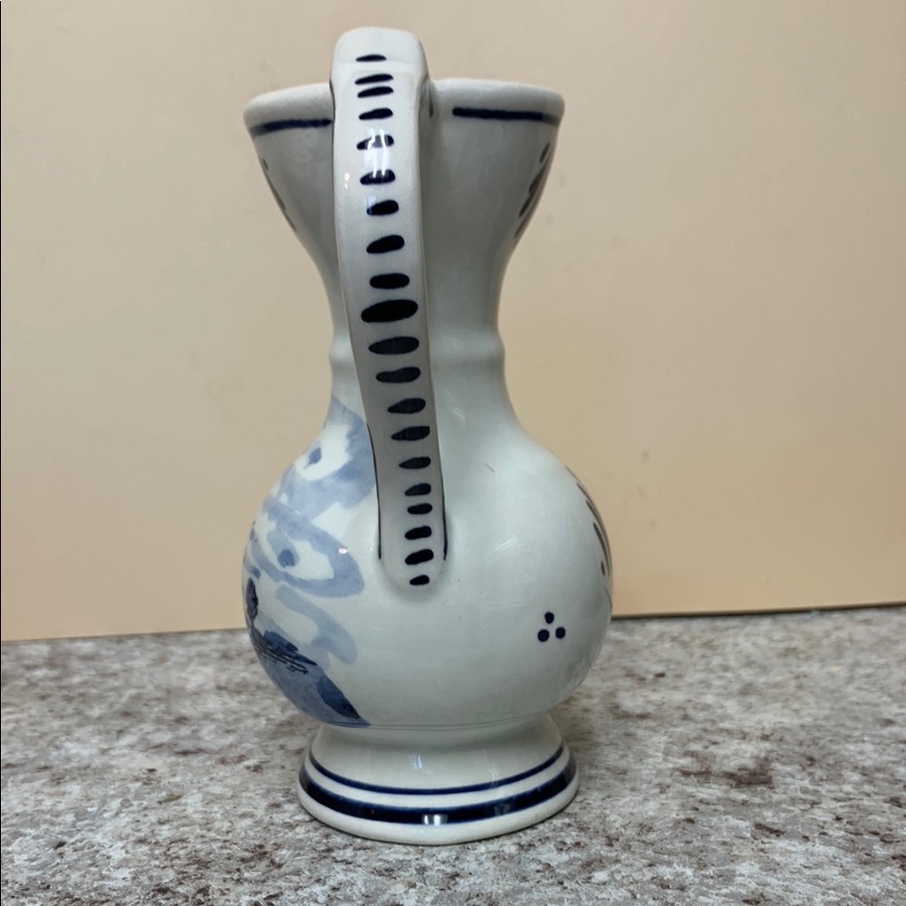Blue and White Ceramic Art with Dutch Design - Picture 3 of 8